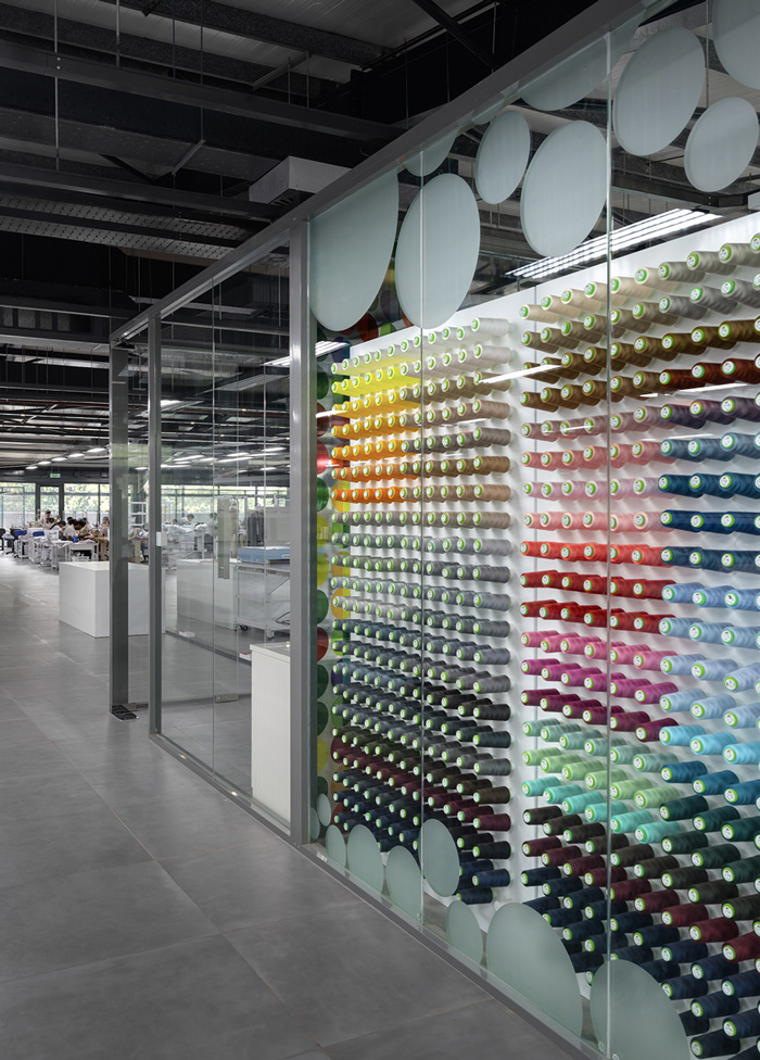 廠房辦公室色彩實驗室裝修設(shè)計效果圖