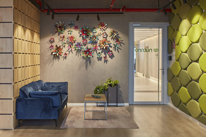 營(yíng)養(yǎng)科技公司辦公室進(jìn)門區(qū)設(shè)計(jì)效果圖