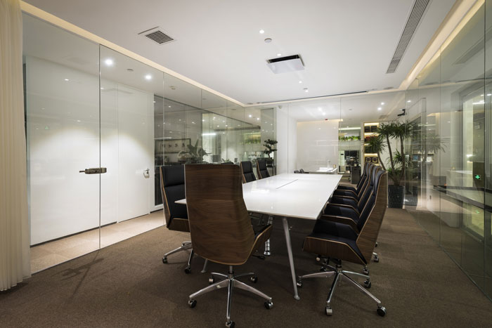 設計公司辦公室會議室裝修效果圖